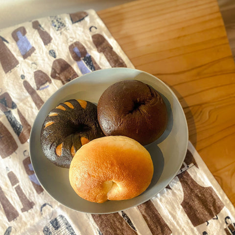 【ベーグル比較】プレーン派？チョコ派？あなたはどっち？