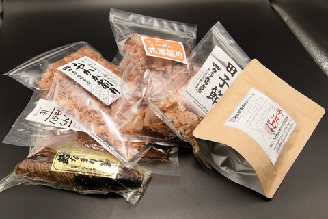 【カネサ鰹節商店・西伊豆】削り節と燻製品詰め合わせ　６種セット