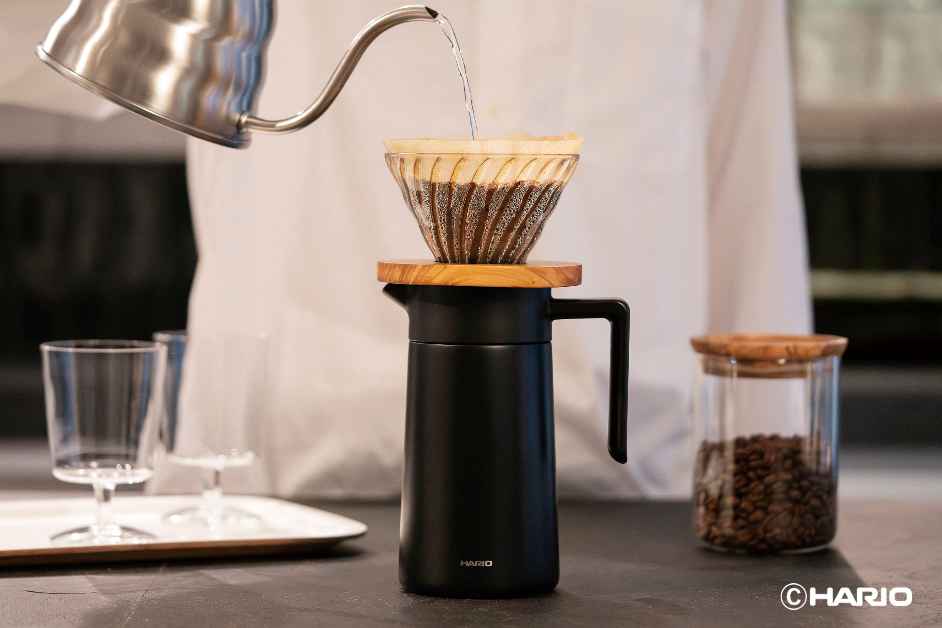 セラミックコーティング 真空二重保温ポット（600ml）CHP-600-B